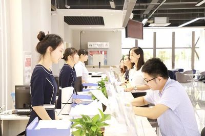 當好企業(yè)的“店小二”——南昌高新區(qū)企業(yè)服務(wù)大廳正式啟動運營